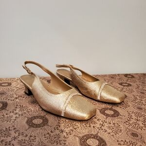 Chic Gold Slingback Heels for Women